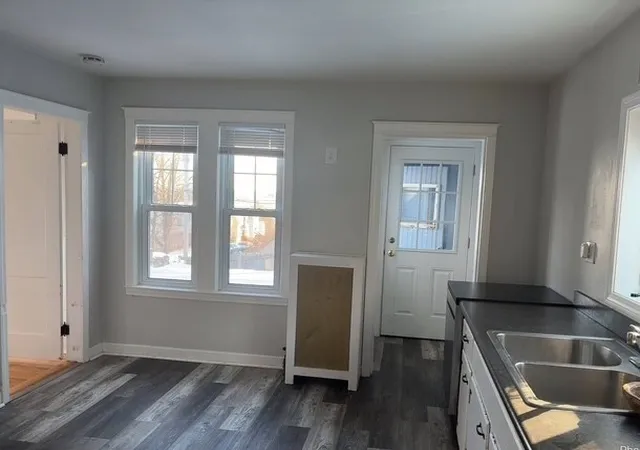 5th image of 13 Merchant St, Worcester, MA 01603 | MLS# 73460961