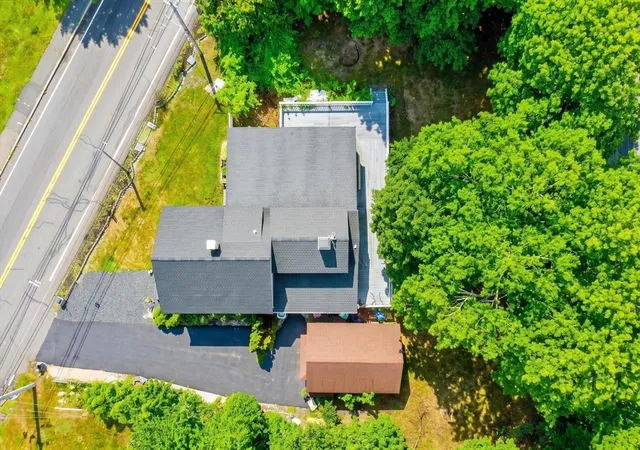2nd image of 73 Wareham St, Middleboro, MA 02346 | MLS# 73546235