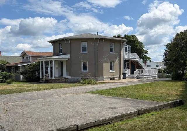 2nd image of 312 Plantation St, Worcester, MA 01604 | MLS# 73557706
