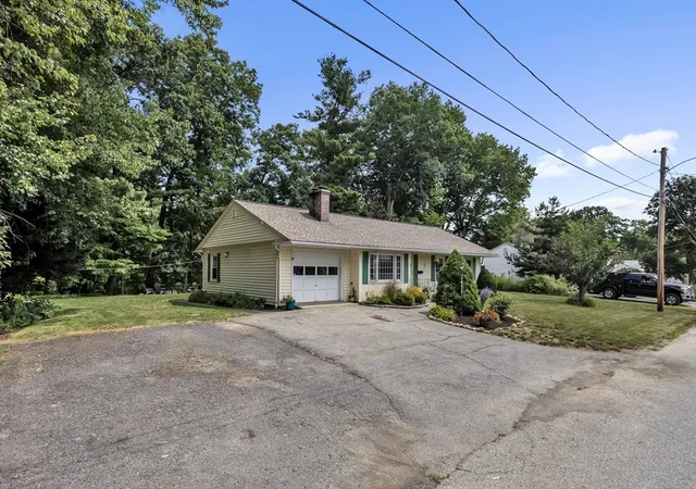 Photo 3 of Single family home for sale at 72 Powers Rd, Holden, MA 01520 | MLS# 73565326 | Listing updated on 2026-10-04