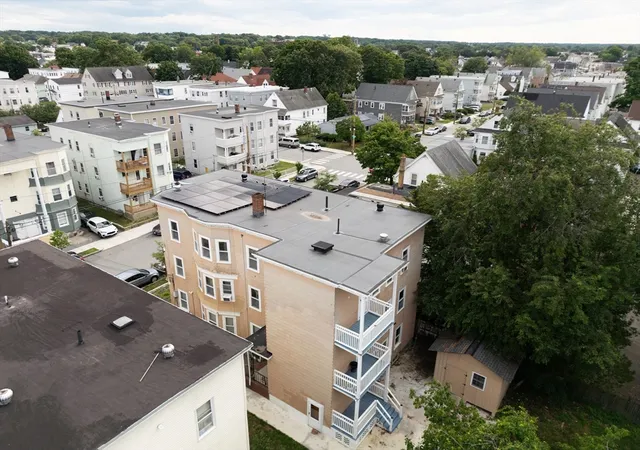 3rd image of 27-29 Boxford St, Lawrence, MA 01843 | MLS# 73549706