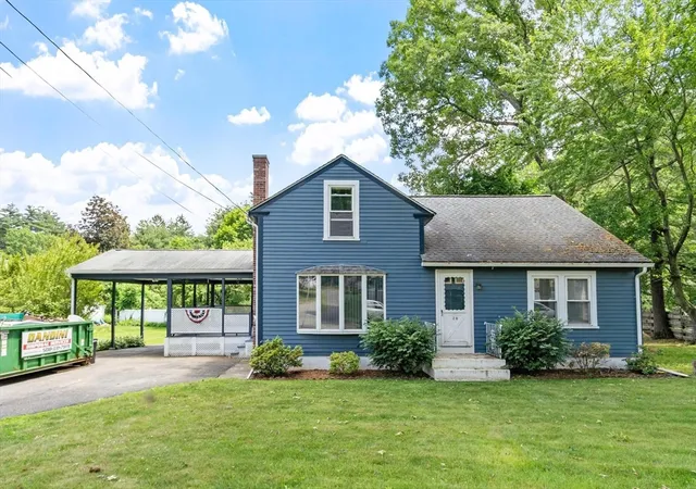 Homes for sale in Leominster, MA | 28 Willard St, Leominster, MA 01453 | MLS# 73538214