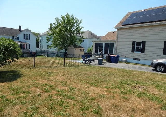 Homes for sale in New Bedford, MA | 288 Irvington St, New Bedford, MA 02745 | MLS# 73544537