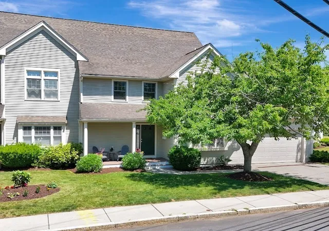 1st image of 13 Green St #13, Newton, MA 02458 | MLS# 73534620