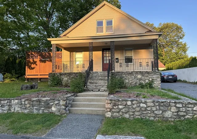Homes for sale in Worcester, MA | 42 Ernest Ave, Worcester, MA 01604 | MLS# 73520709