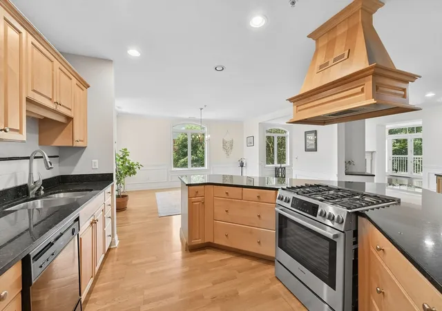 1st image of 10 Northwood Dr #301, Sudbury, MA 01776 | MLS# 73548630