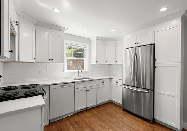 Photo 2 of Single family home for sale at 106 Lynnfield St, Peabody, MA 01960 | MLS# 73568997 | Listing updated on 2026-09-04