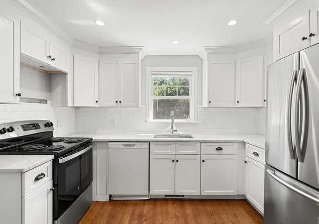 Photo 4 of Single family home for sale at 106 Lynnfield St, Peabody, MA 01960 | MLS# 73568997 | Listing updated on 2026-09-04