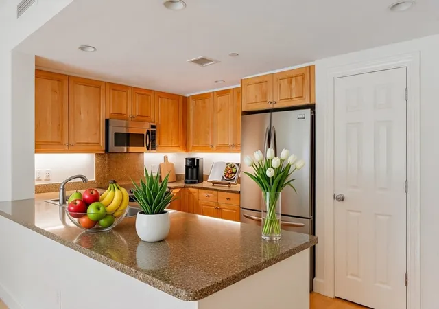 Homes for sale in Boston, MA | 10 Bowdoin St, Boston, MA 02114
