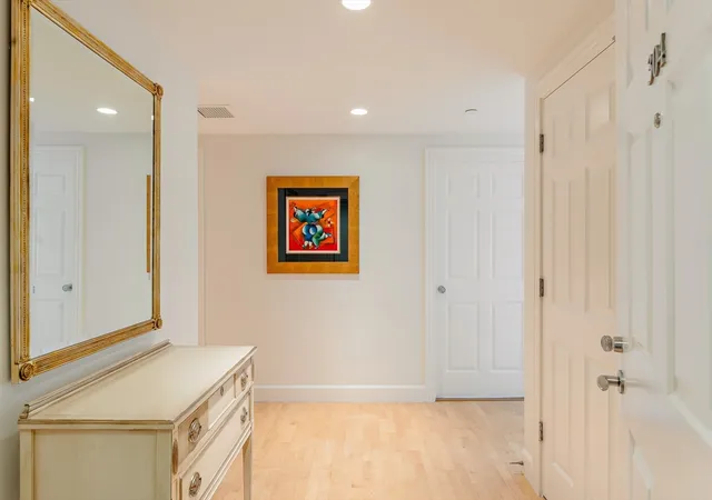 Homes for sale in Boston, MA | 10 Bowdoin St, Boston, MA 02114
