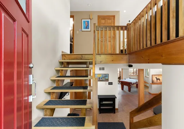 4th image of 4 Minot Ave, Chelmsford, MA 01824 | MLS# 73566206