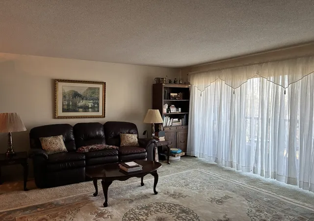Homes for sale in Reading, MA | One Summit Dr #57, Reading, MA 01867 | MLS# 73537133