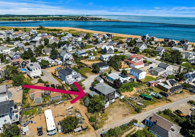 2nd image of 10 70th Street, Newburyport, MA 01950 | MLS# 73556233