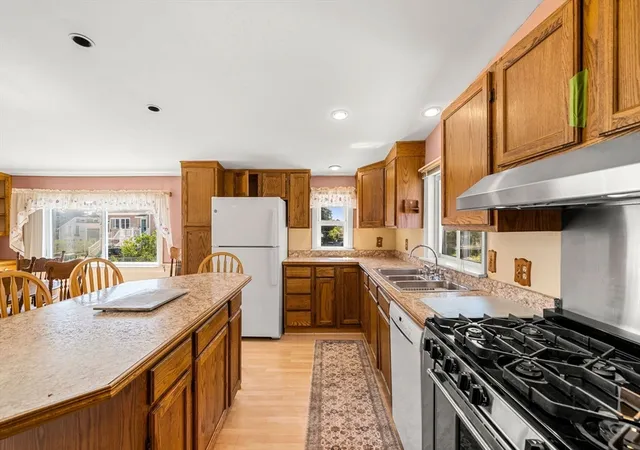 5th image of 10 70Th Street, Newburyport, MA 01950 | MLS# 73556233