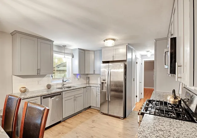 3rd image of 161 Fernbank Rd, Springfield, MA 01129 | MLS# 73526475
