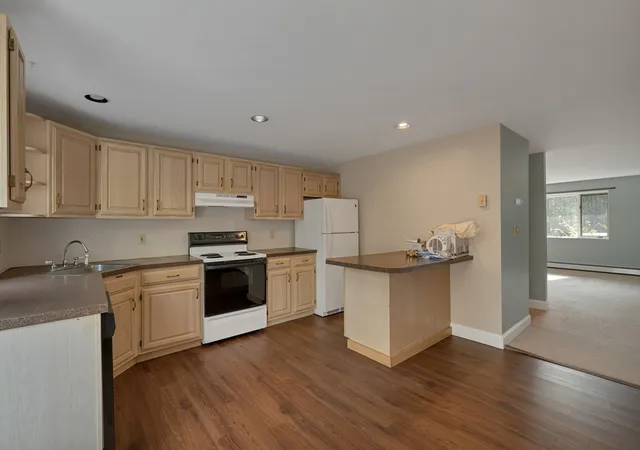 Photo 4 of Sale Pending at 69 Birch Glen Dr #12, Bennington, NH 03442 | MLS# 73556179 | Listing updated on 2026-10-01