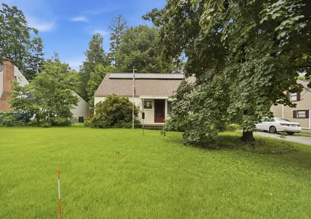 Photo 3 of Single family home for sale at 149 Old Farm Rd, Springfield, MA 01119 | MLS# 73548132 | Listing updated on 2026-08-15