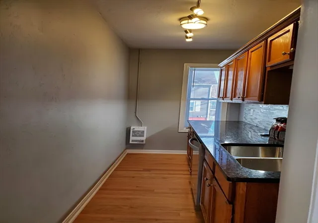 2nd image of 31 Esther St, Worcester, MA 01607 | MLS# 73554908