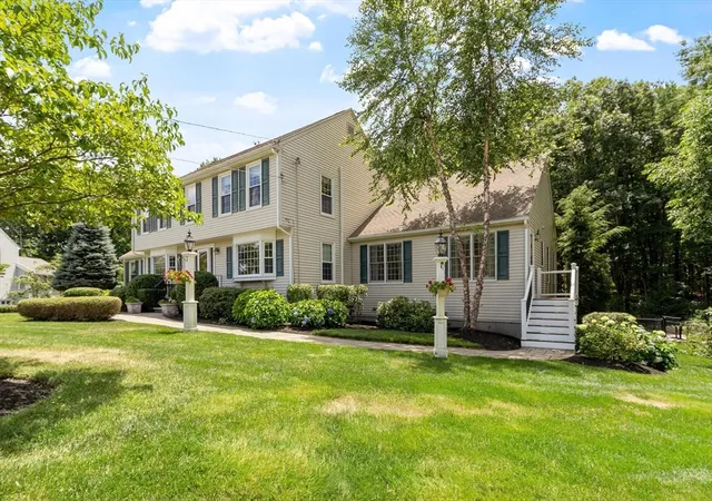 3rd image of 60 Wescott Circle, Tewksbury, MA 01876 | MLS# 73550876