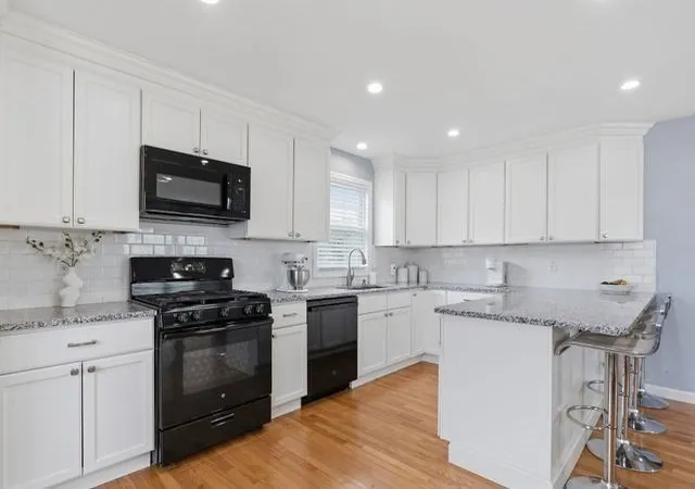 5th image of 105 Lawrence St, Fall River, MA 02721 | MLS# 73542725