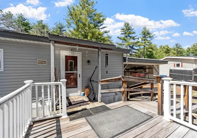 Homes for sale in Athol, MA | 74 Earl Dr, Athol, MA 01331 | MLS# 73499932