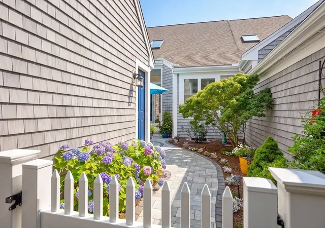1st image of 78 Holbeck Corner, Plymouth, MA 02360