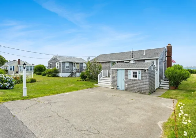 Photo 3 of Sale Pending at 104 Balsam St, Fairhaven, MA 02719 | MLS# 73560128 | Listing updated on 2026-09-27