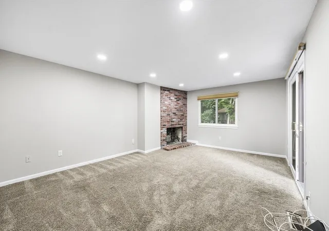 Photo 3 of Condo for sale at 72 E Bluff Rd #72, Ashland, MA 01721 | MLS# 73569126 | Listing updated on 2026-09-14