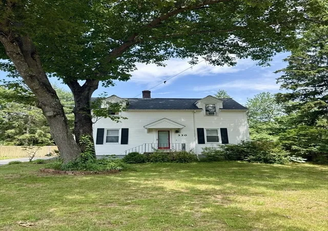 2nd image of 330 Newman Ave, Seekonk, MA 02771 | MLS# 73535856