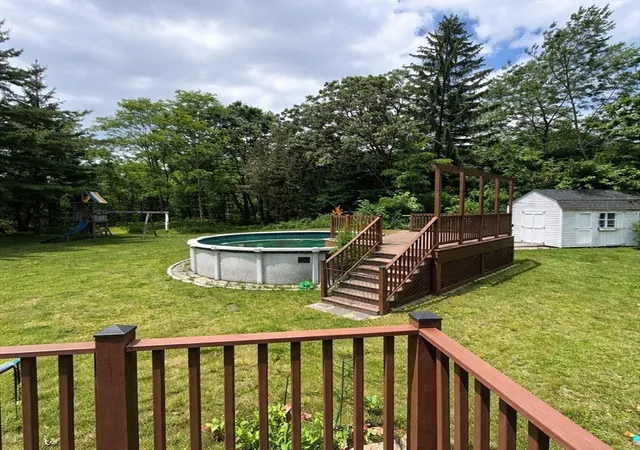 3rd image of 330 Newman Ave, Seekonk, MA 02771 | MLS# 73535856