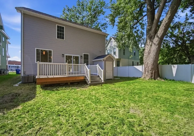 32nd image of 24 Medford St, Springfield, MA 01107 | MLS# 73563227