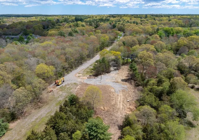 1st image of 7 Julia Lane, Assonet, MA 02702 | MLS# 73530779
