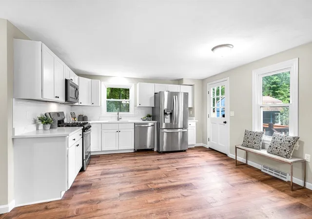 Homes for sale in Westford, MA | 250 Groton Rd, Westford, MA 01886 | MLS# 73547894