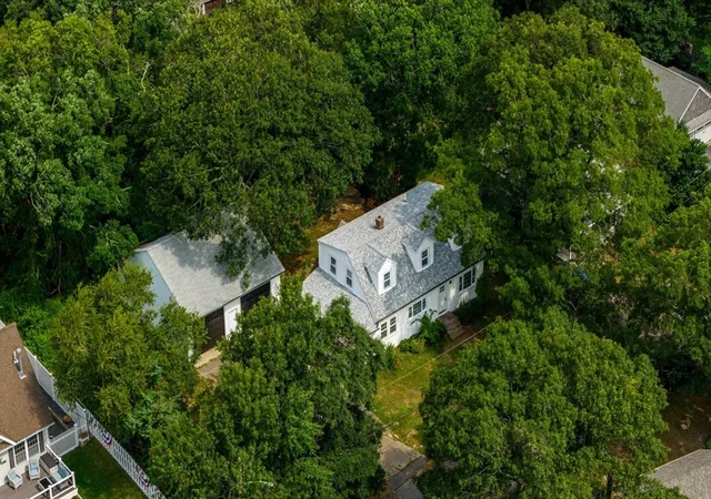 Photo 3 of Single family home for sale at 17 Winthrop Rd, Plymouth, MA 02360 | MLS# 73564205 | Listing updated on 2026-08-20