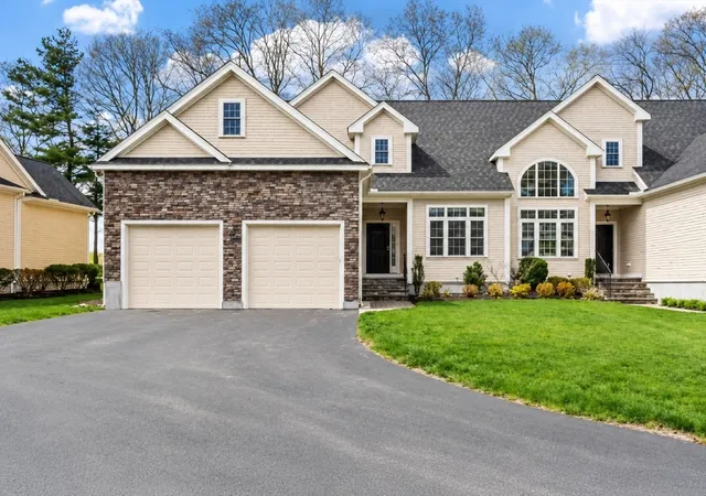 Homes for sale in Sutton, MA | 77 Fairway View Dr #77, Sutton, MA 01590 | MLS# 73549013