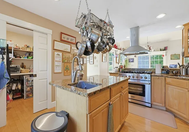 5th image of 119 North St, Mattapoisett, MA 02739 | MLS# 73545357