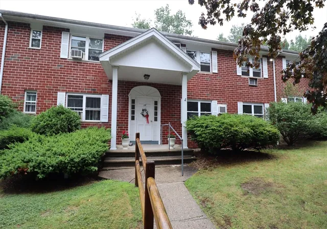Homes for sale in Leominster, MA | 127 Litchfield Pines Dr #B, Leominster, MA 01453 | MLS# 73547885