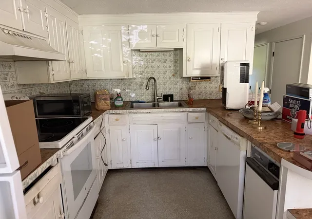 Photo 3 of Sale Pending at 17 Miller Hl Rd, Provincetown, MA 02657 | MLS# 73529868 | Listing updated on 2026-07-13