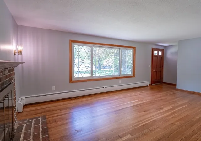 Homes for sale in Holden, MA | 622 Shrewsbury Street, Holden, MA 01520 | MLS# 73532978