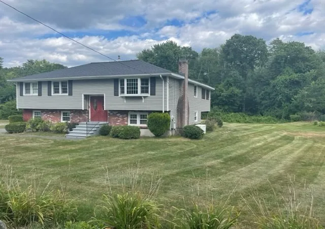 2nd image of 511 Trull Rd, Tewksbury, MA 01876 | MLS# 73564930