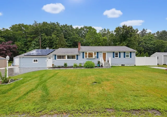 Homes for sale in Marlborough, MA | 14 Country Ln, Marlborough, MA 01752 | MLS# 73541568