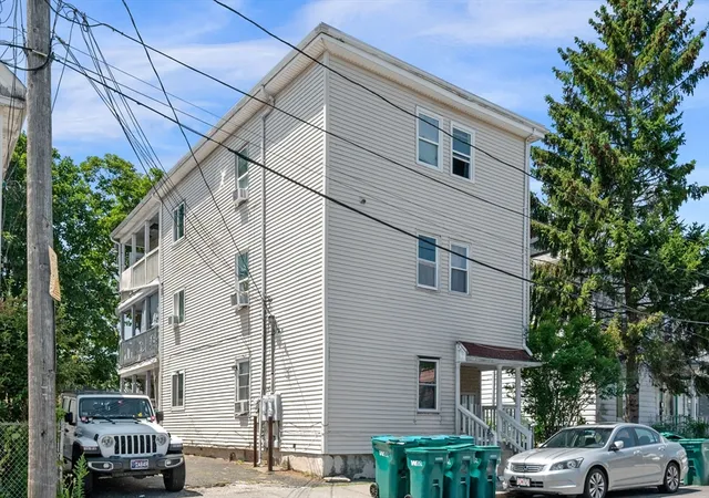 1st image of 9 S Elm St, Lynn, MA 01905 | MLS# 73552930