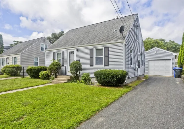 Photo 2 of Sale Pending at 140 Winton St, Springfield, MA 01118 | MLS# 73561028 | Listing updated on 2026-09-02