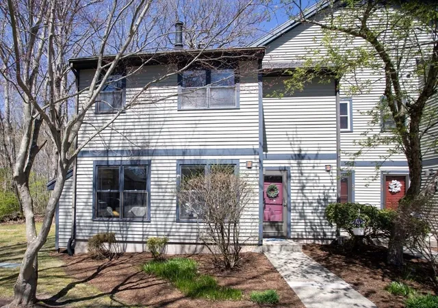 2nd image of 110 Dean St, Taunton, MA 02780