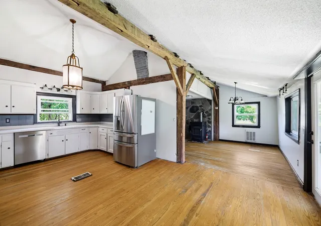 Photo 4 of Single family home for sale at 1572 Main Rd, Granville, MA 01034 | MLS# 73557297 | Listing updated on 2026-09-19
