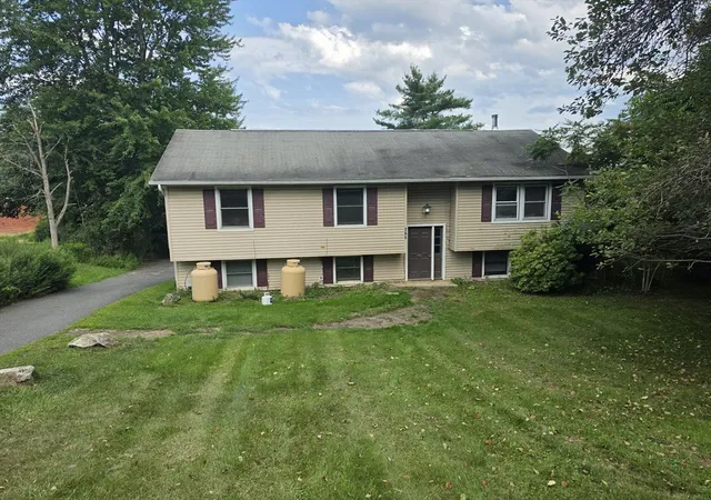 Photo 2 of Sale Pending at 265 North E St, Amherst, MA 01002 | MLS# 73570125 | Listing updated on 2026-09-23
