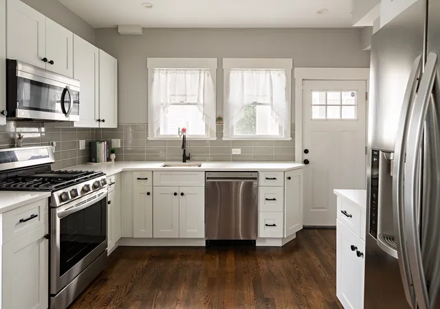 Listing Photo 4 - Condo for sale in building located at 6 Chestnut Ave, Boston, MA 02130 - Unit #1