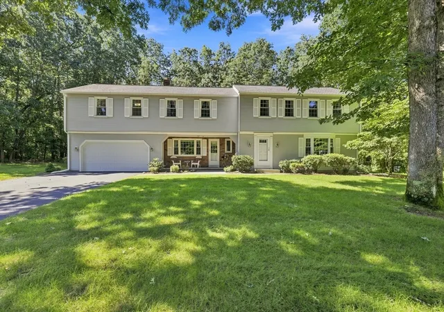1st image of 76 Mohawk Dr, Longmeadow, MA 01106 | MLS# 73562231