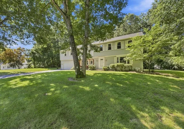 42nd image of 76 Mohawk Dr, Longmeadow, MA 01106 | MLS# 73562231
