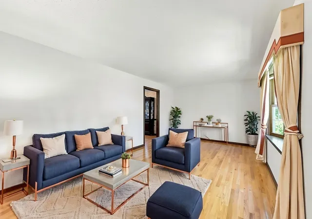 5th image of 76 Mohawk Dr, Longmeadow, MA 01106 | MLS# 73562231